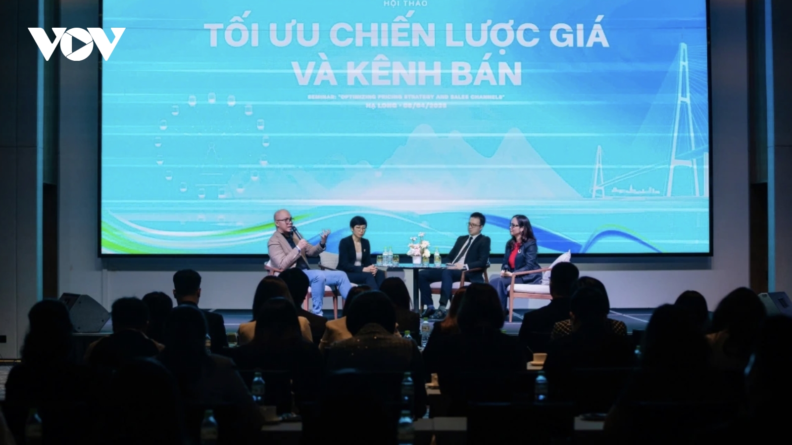 Seminar explores pricing strategies and booking trends in hospitality sector