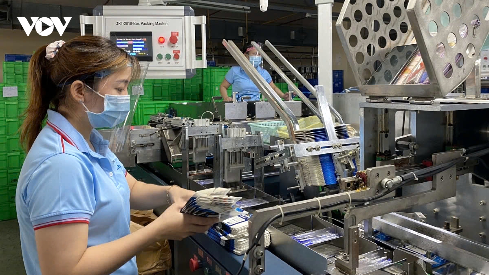 Vietnam sticks to economic growth target of more than 8% this year