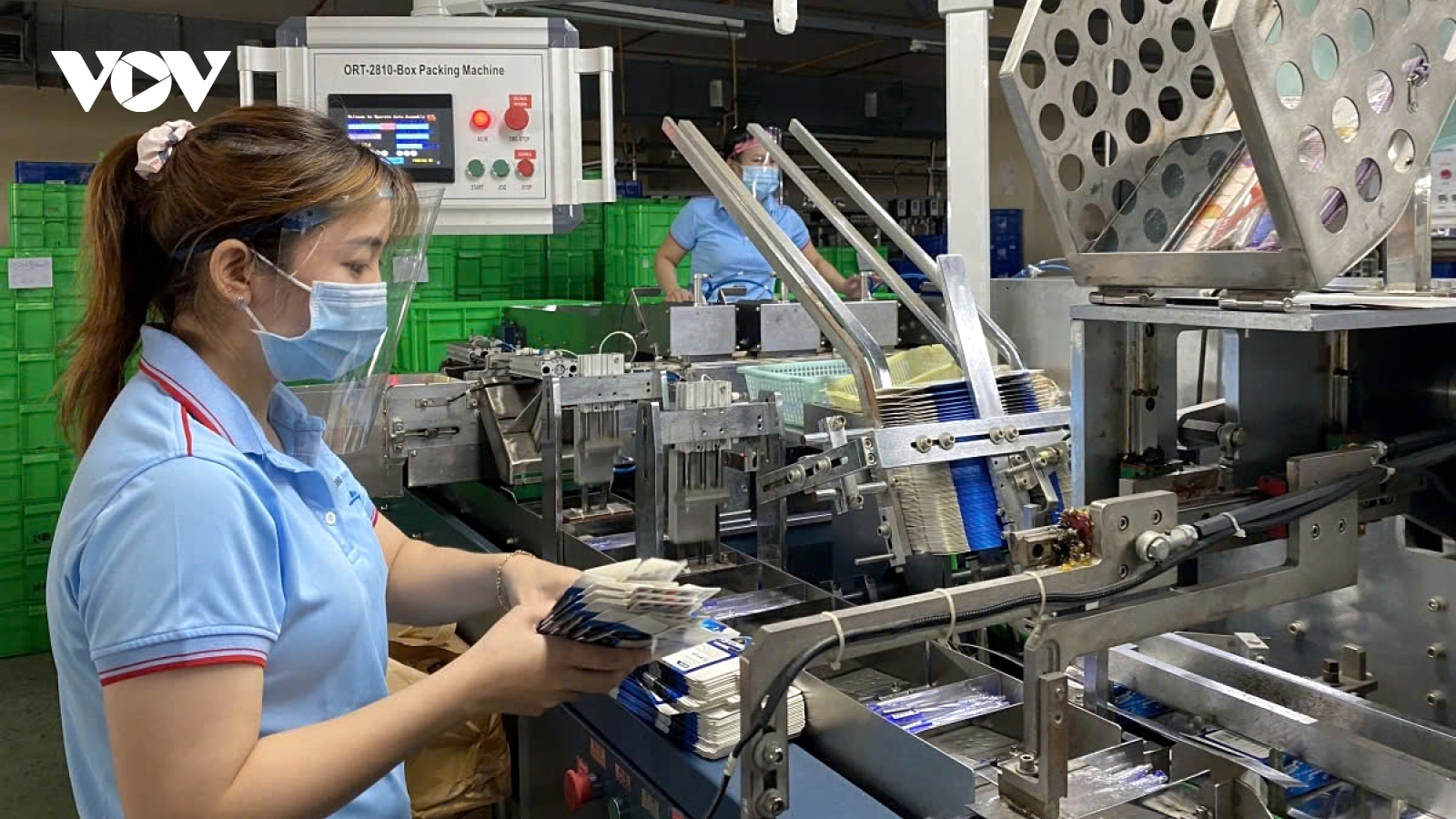Vietnam sticks to economic growth target of more than 8% this year