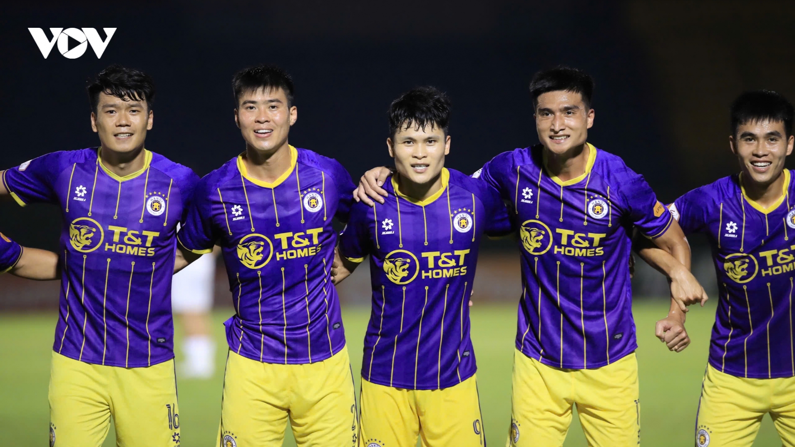 Kết quả V-League hôm nay 19/4: Hà Nội FC thắng dễ Bình Dương, áp sát ngôi đầu