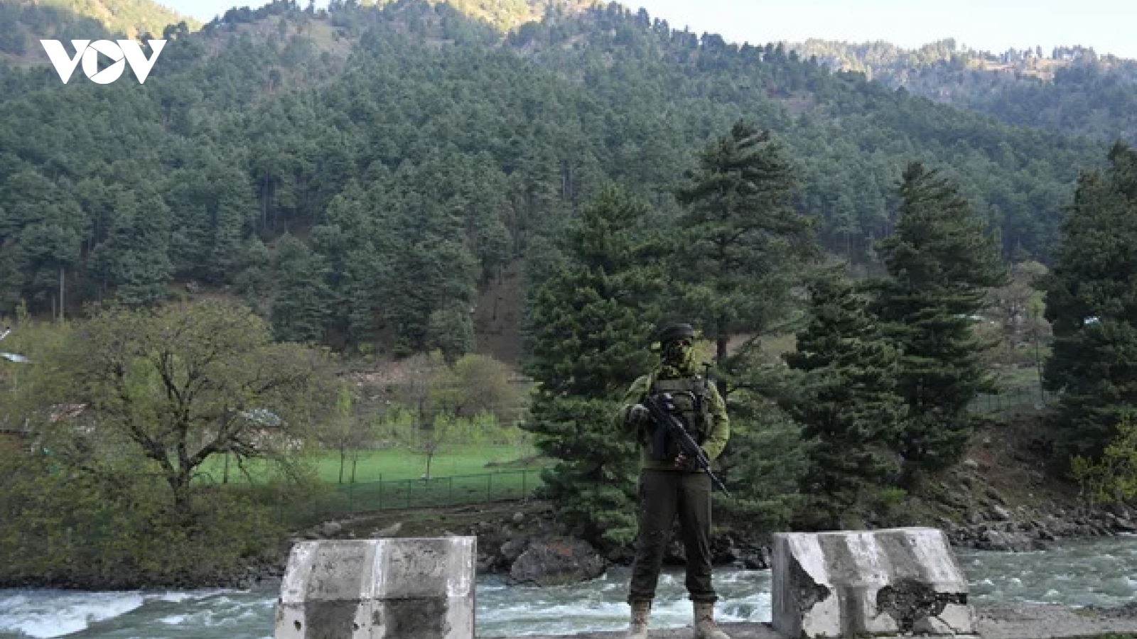Cộng đồng quốc tế kêu gọi Pakistan và Ấn Độ kiềm chế, duy trì đối thoại