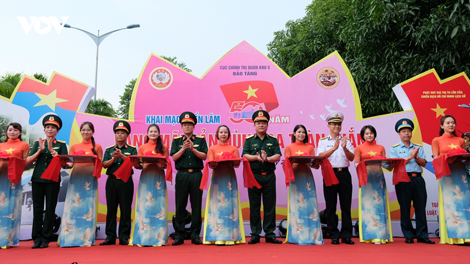 Quân khu 5: Triển lãm “50 năm vang mãi bản hùng ca toàn thắng”