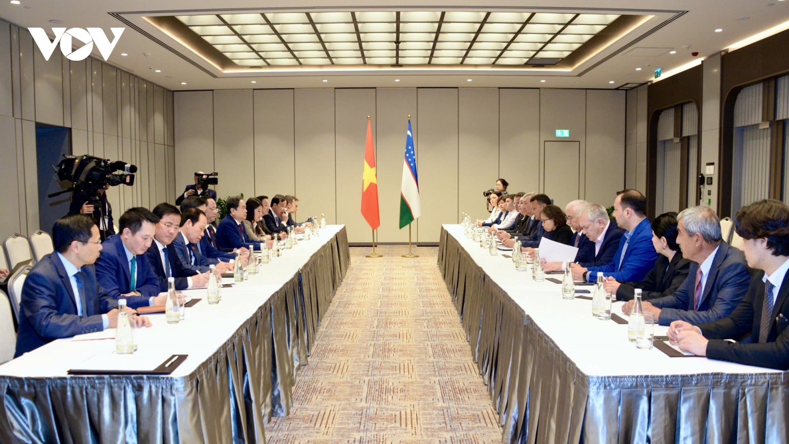 Chủ tịch Quốc hội Trần Thanh Mẫn tiếp Chủ tịch Hội hữu nghị Uzbekistan-Việt Nam