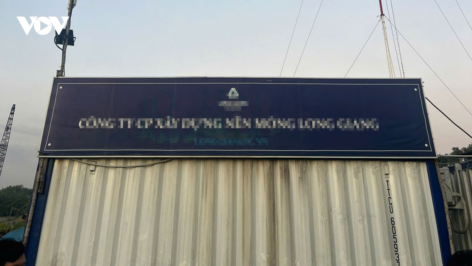 Ống bê tông rơi vào đầu khiến một cán bộ kỹ thuật tử vong