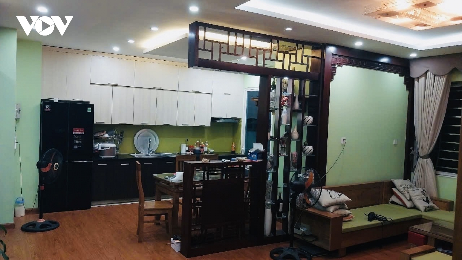 Giá chung cư giảm, người mua vẫn “lắc đầu”