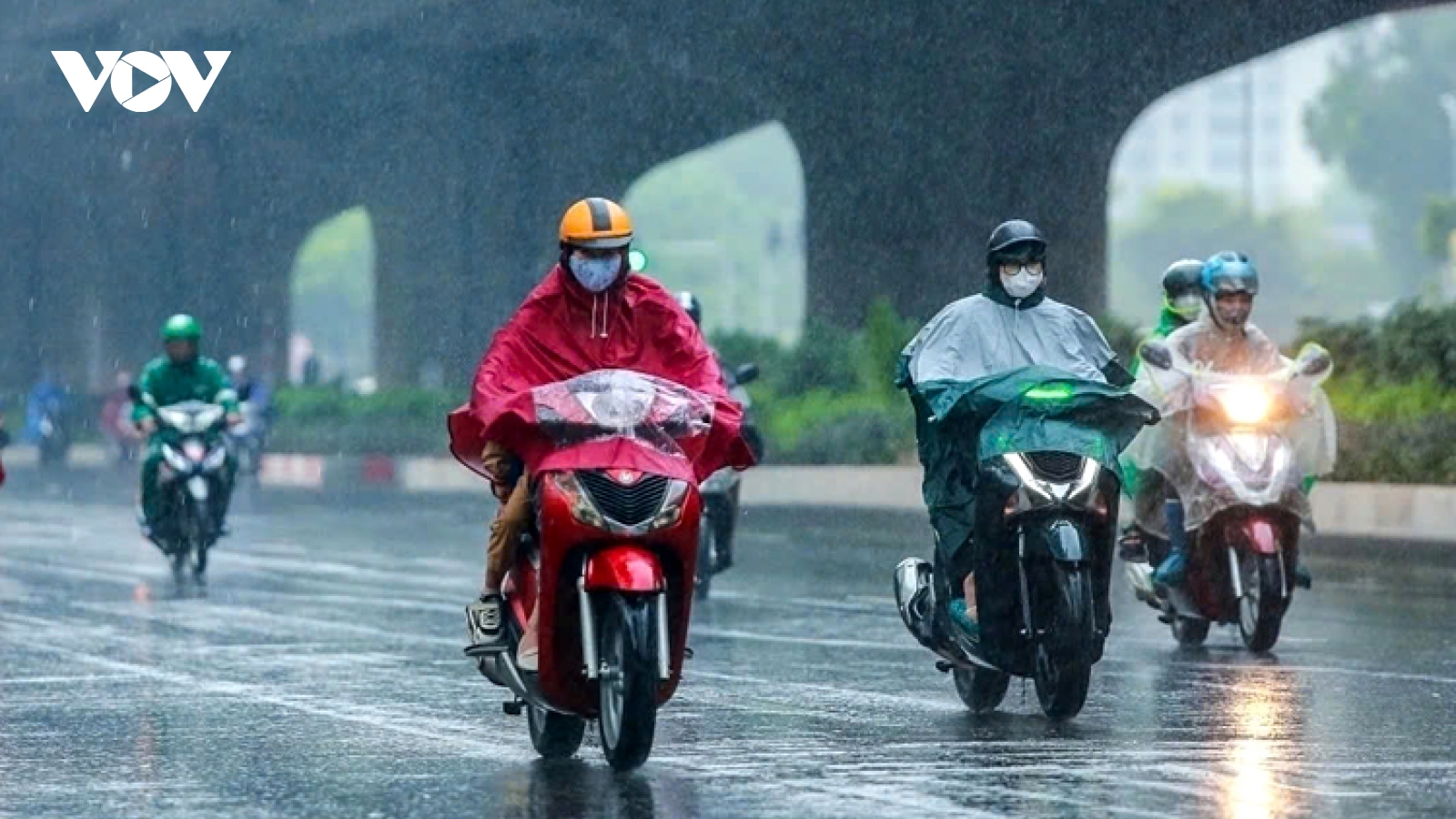 Cold air mass brings heavy rain to large parts of Vietnam