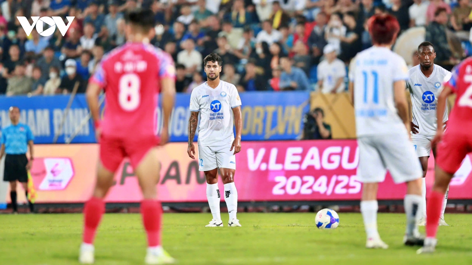 8 cầu thủ bị treo giò tại vòng 19 V-League 2024/2025