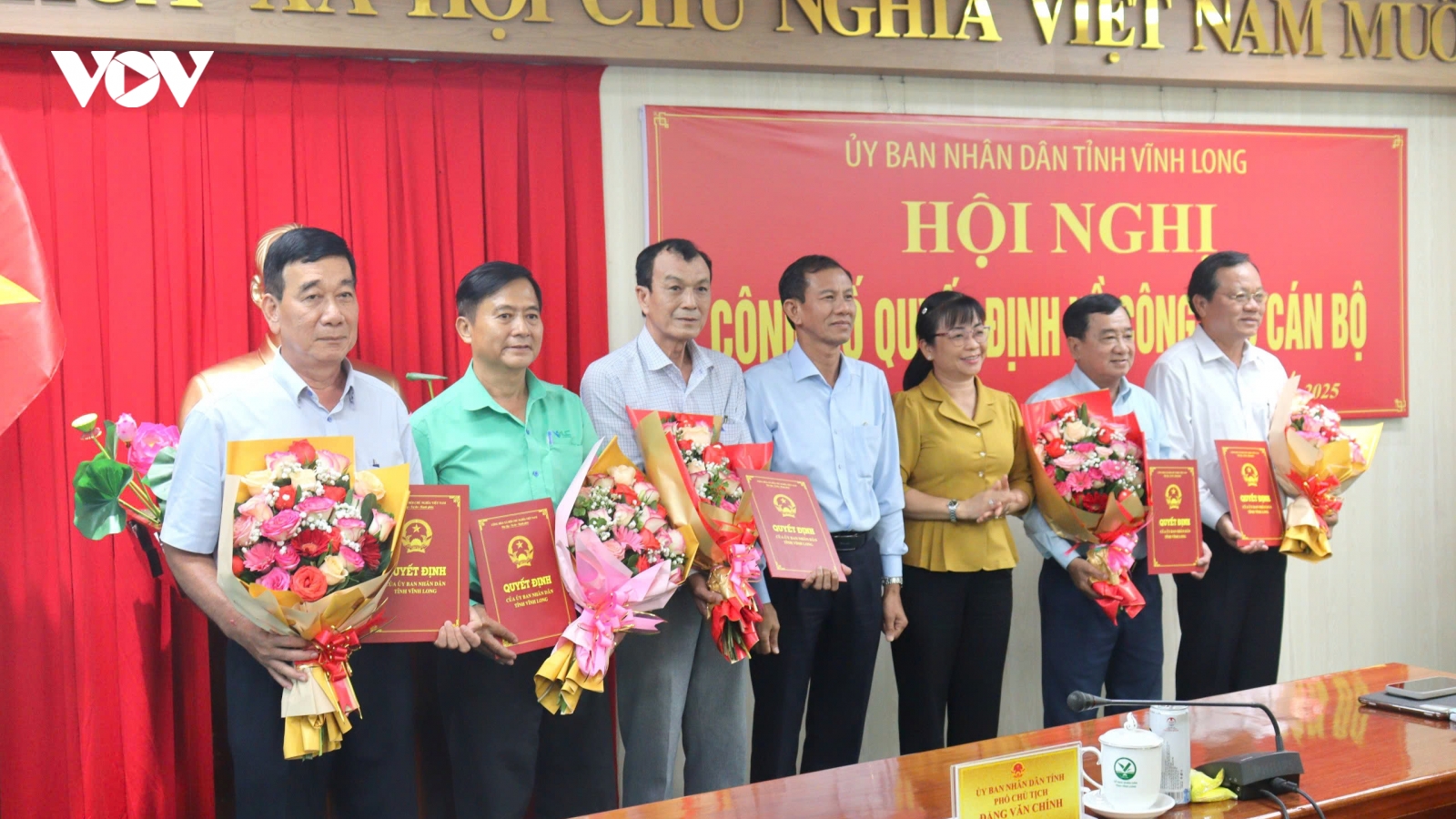 Nhiều cán bộ chủ chốt tại Vĩnh Long nghỉ hưu trước tuổi theo Nghị định 178