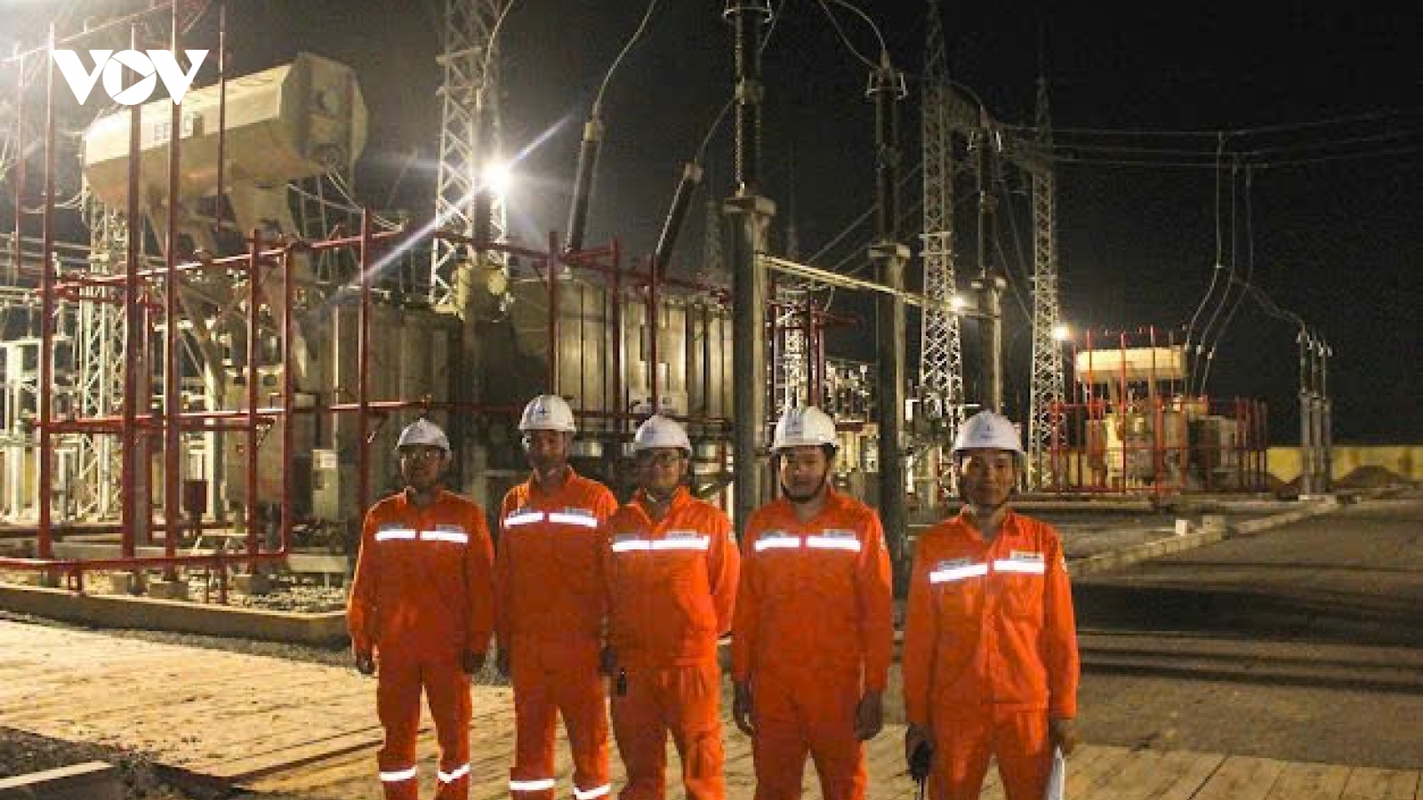 Đóng điện Trạm biến áp 220kV Phú Bình 2 và đường dây rẽ Thái Nguyên - Bắc Giang