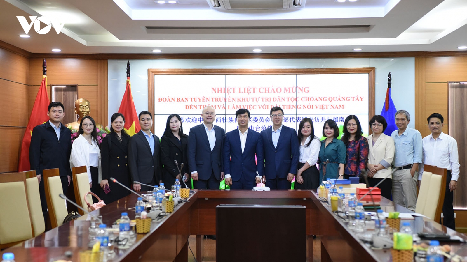 Tăng cường hợp tác báo chí giữa VOV và Khu tự trị Dân tộc Choang (Trung Quốc)