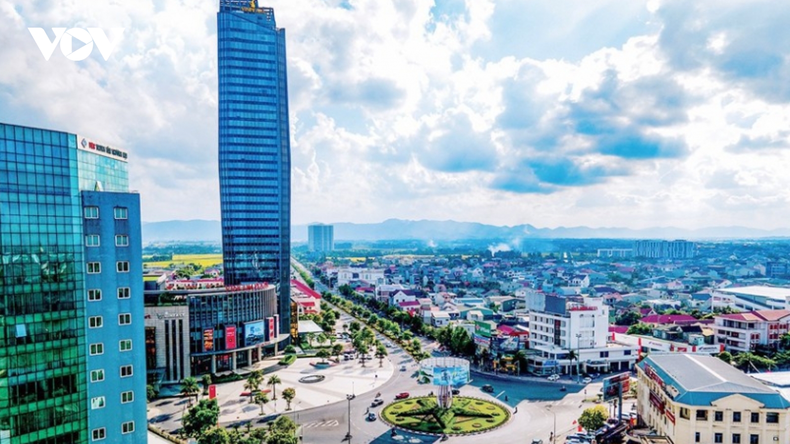 Danh sách bí thư, chủ tịch HĐND và chủ tịch UBND 69 xã, phường mới ở Hà Tĩnh