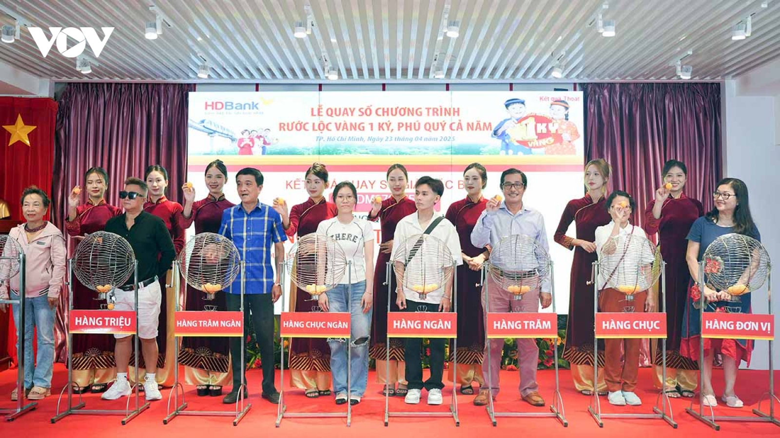 HDBank công bố 16 khách hàng trúng thưởng vàng - 1 ký vàng SJC đã có chủ