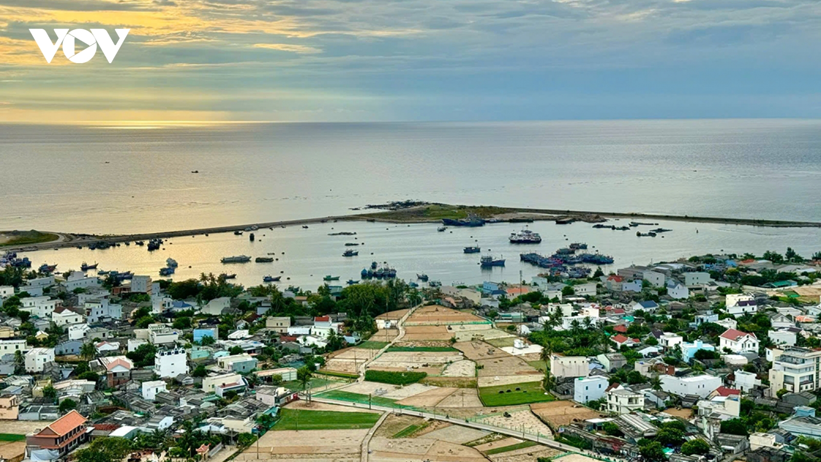 Quảng Ngãi dự kiến còn 55 đơn vị hành chính cấp xã và đặc khu Lý Sơn