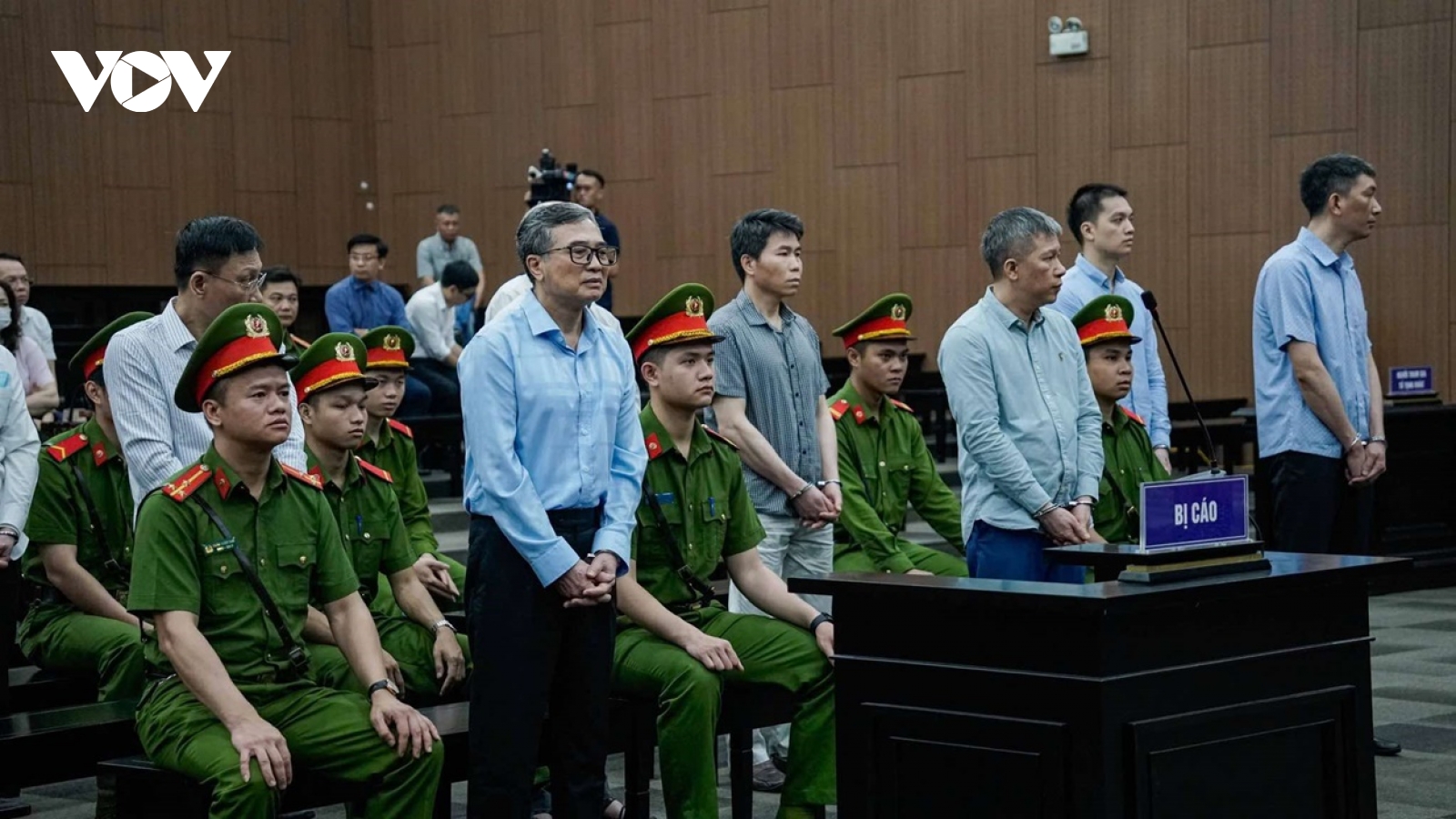 Cựu Thứ trưởng Bộ Công Thương Hoàng Quốc Vượng bị đề nghị 6-7 năm tù
