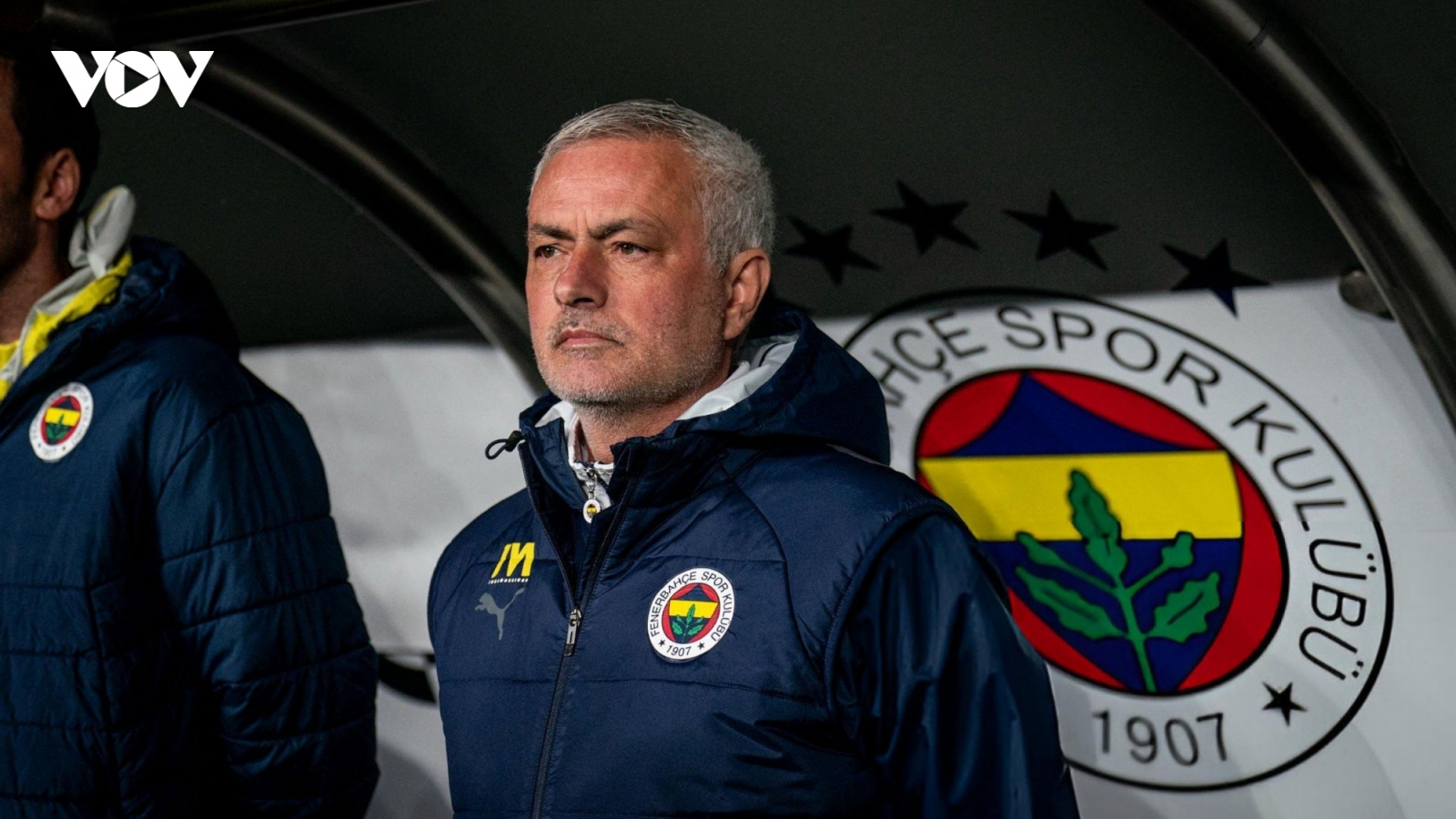 “Người đặc biệt” Jose Mourinho đối diện án phạt nặng vì véo mũi đối thủ