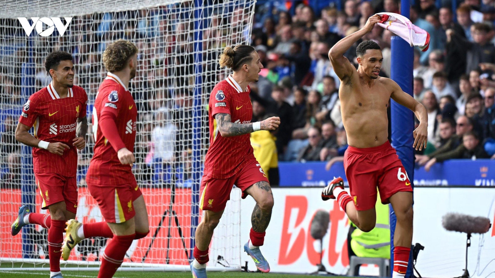 Liverpool còn cách chức vô địch Ngoại hạng Anh 1 trận hòa