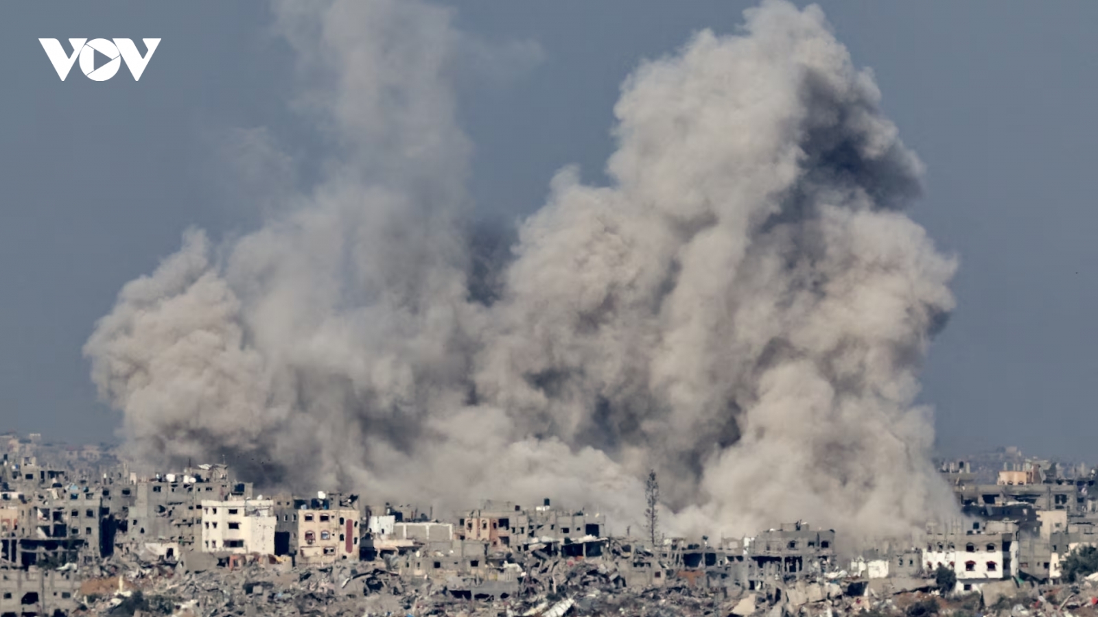 Israel tăng cường tấn công vào dải Gaza
