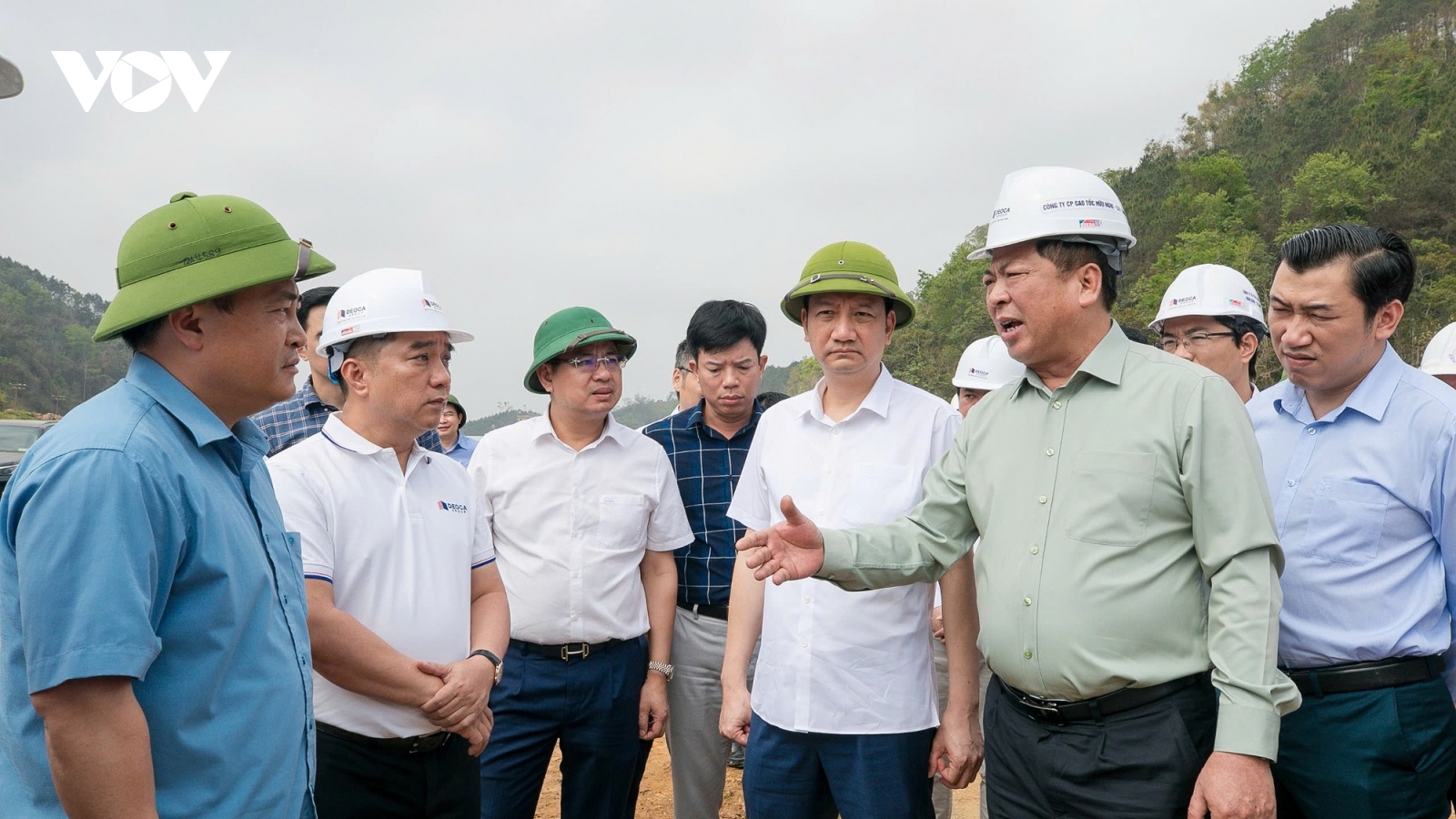 Bộ trưởng Trần Hồng Minh: Cần nhân rộng mô hình “công trường thành thao trường”