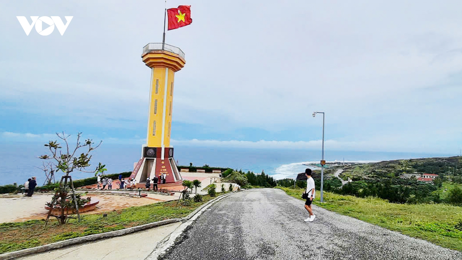 Vì sao Lý Sơn hoang sơ, yên bình luôn là điểm đến hút du khách trong mùa du lịch biển