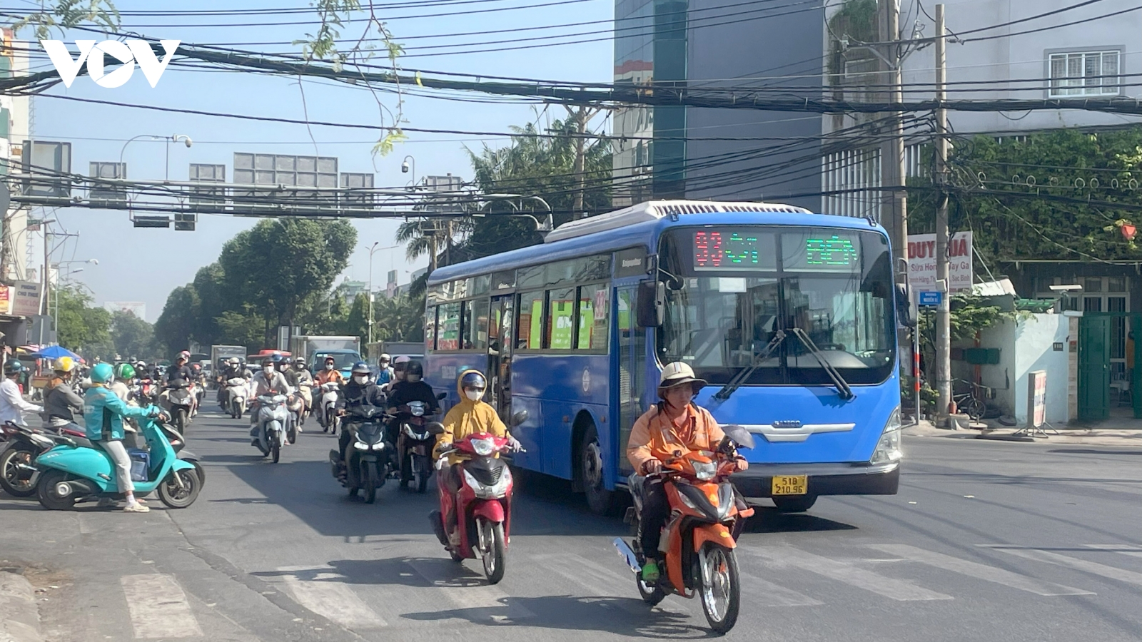 TP.HCM miễn phí cho khách đi xe buýt trong ngày 30/4