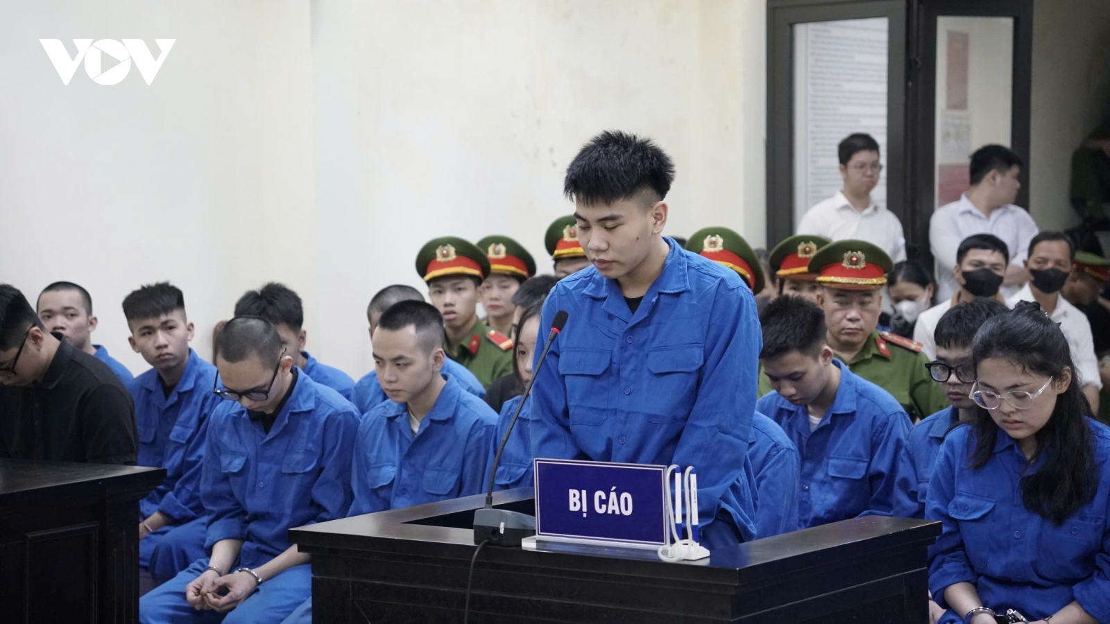 Nhóm "quái xế" tông chết cô gái ở Hà Nội: Mượn xe "lượn phố" rồi nhập đoàn đua