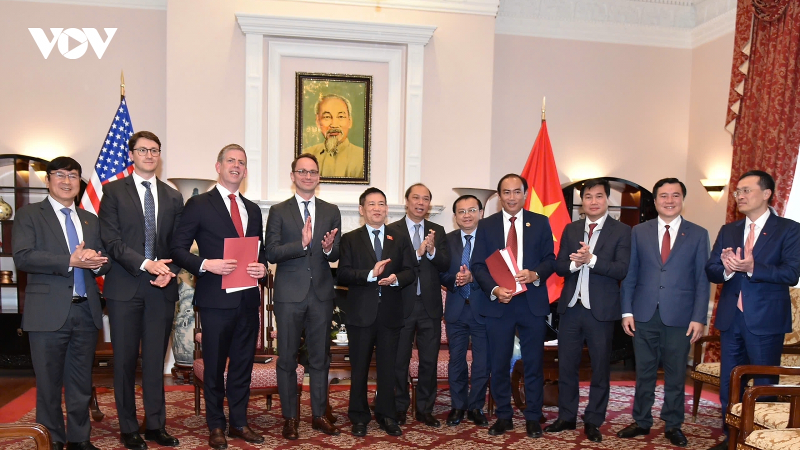 Vietjet và AV AirFinance ký kết hợp tác 300 triệu USD phát triển đội bay