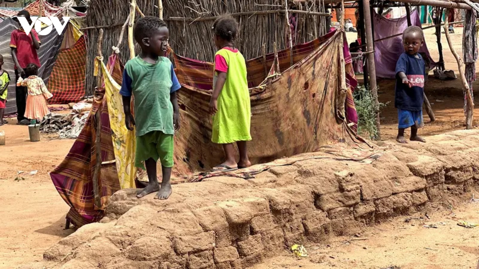 Giao tranh tiếp diễn ác liệt tại thủ phủ Bắc Darfur, Sudan