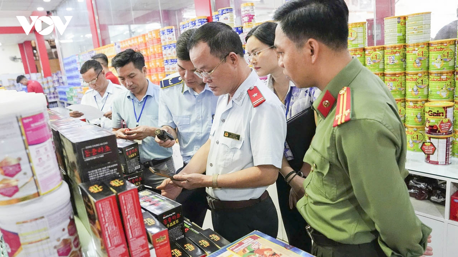 Phát hiện nhiều vi phạm trong kinh doanh dược và thực phẩm tại Điện Biên