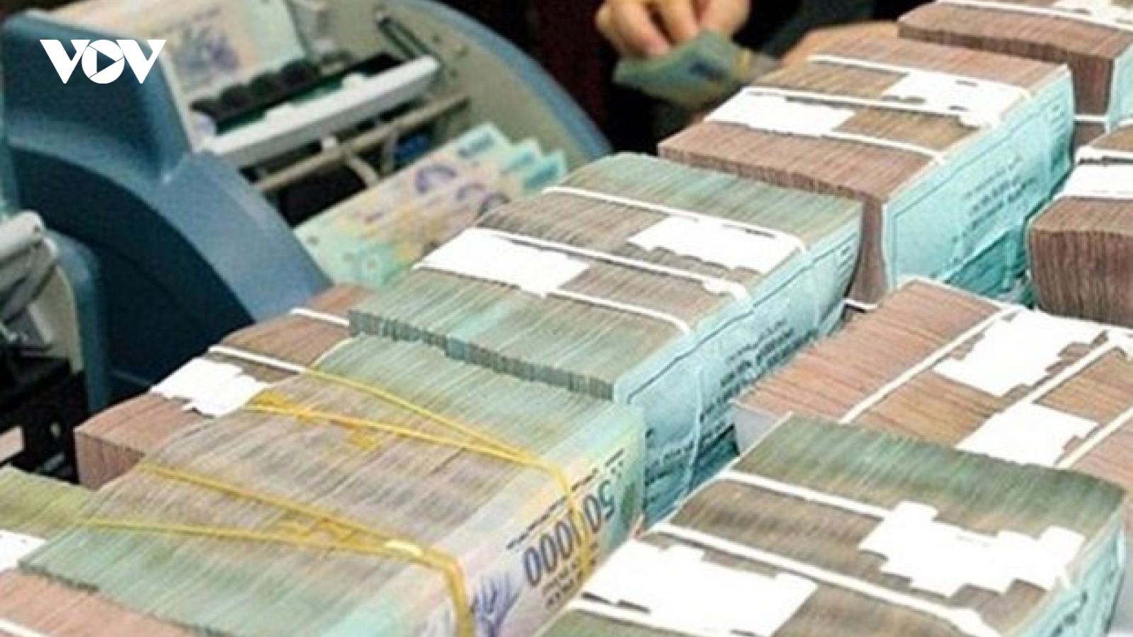 Thu hồi gần 9.800 tỷ đồng từ án tham nhũng, kinh tế trong 6 tháng