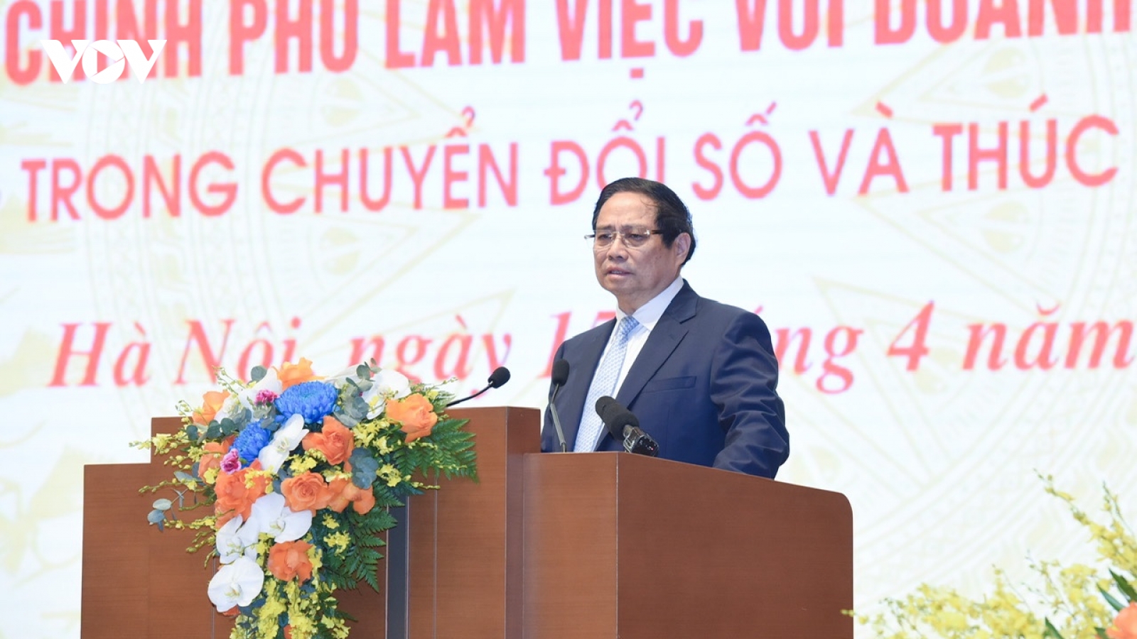 Thủ tướng chủ trì Hội nghị với các doanh nghiệp nhà nước tiên phong trong chuyển đổi số