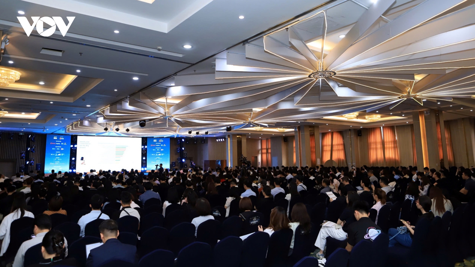 VOBF 2025: Doanh nghiệp thương mại điện tử còn hạn chế trong tiếp cận AI