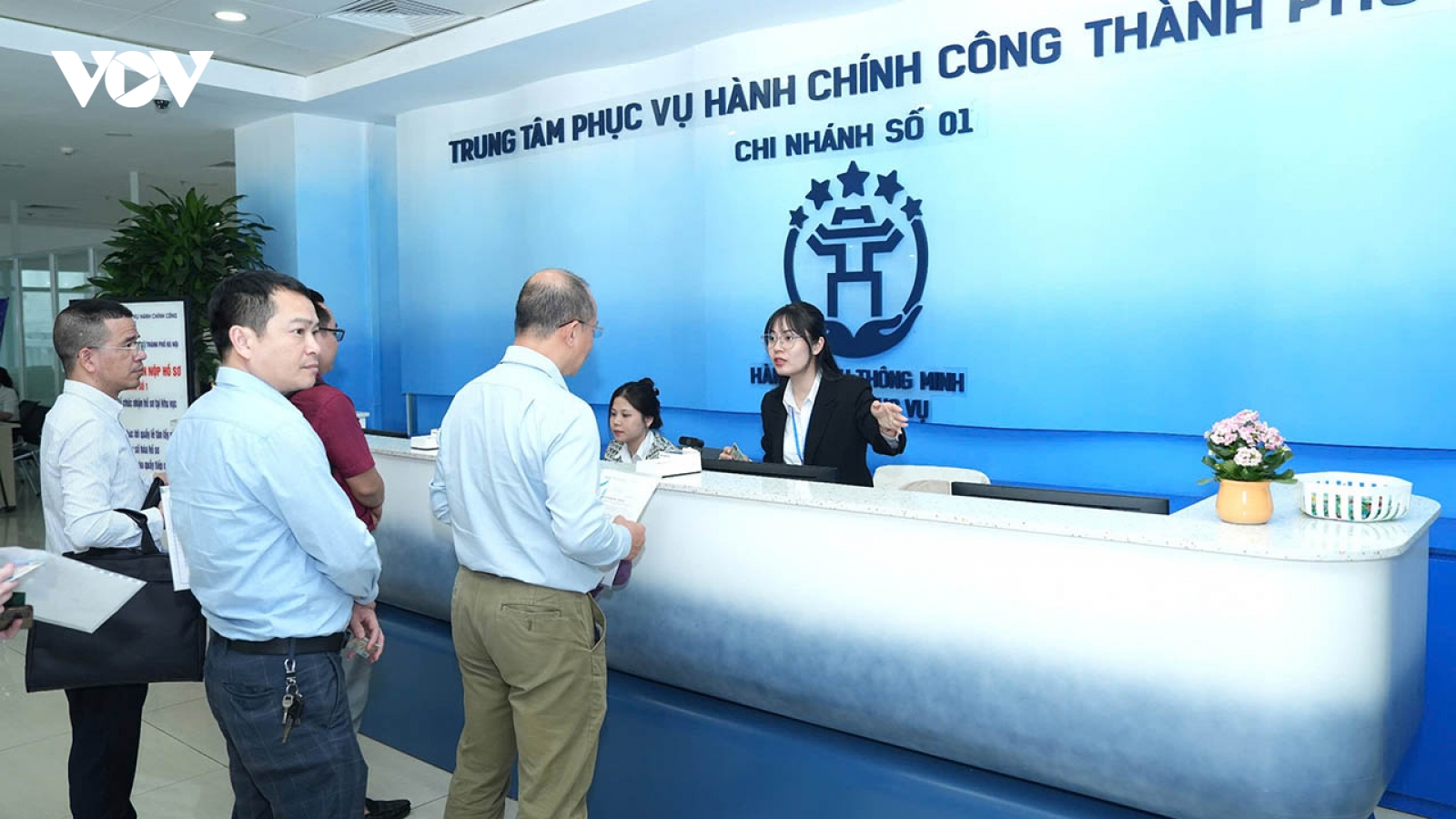 Hà Nội: Người dân làm thủ tục đất đai tăng mạnh