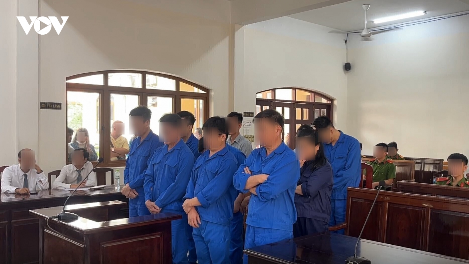 Tuyên án 12 bị cáo vụ bảo kê xe vi phạm ở Đồng Nai