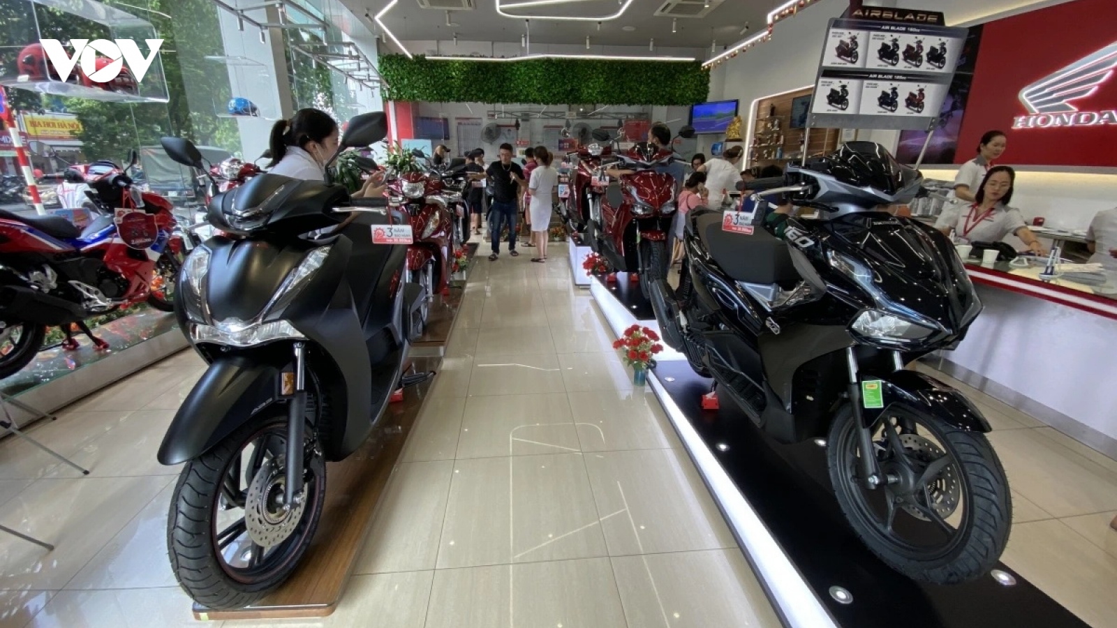 Xe máy Honda tăng mạnh doanh số trong tháng 3/2025
