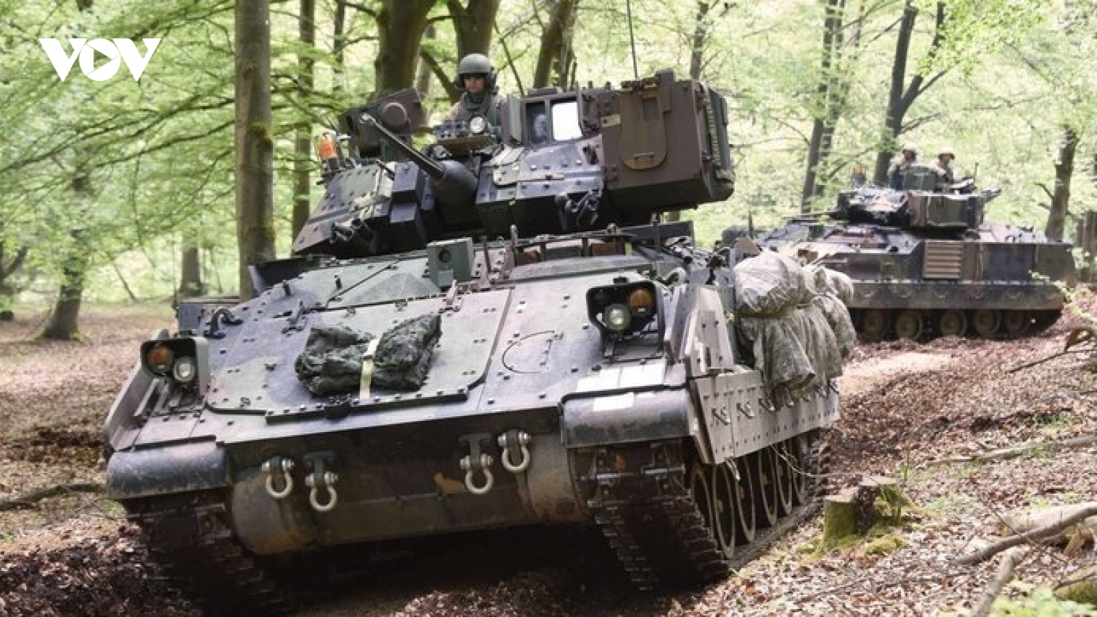 Vì sao thiết giáp M2 Bradley của Ukraine bất lực khi xuyên phá phòng tuyến Nga?