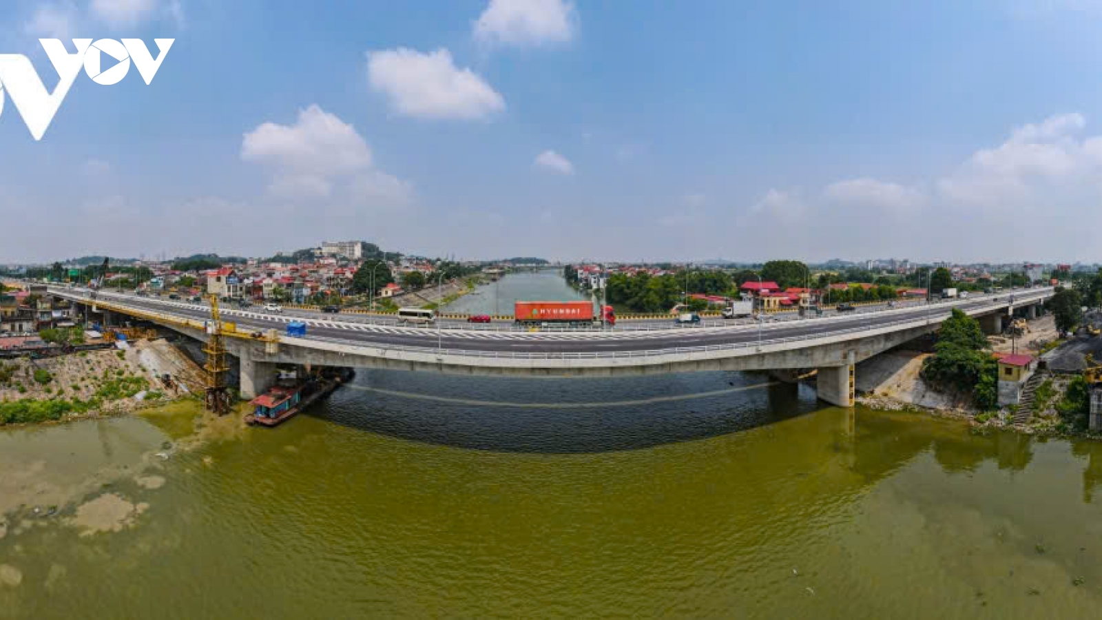 Cận cảnh những cây cầu trăm tỷ kết nối đôi bờ Bắc Ninh - Bắc Giang