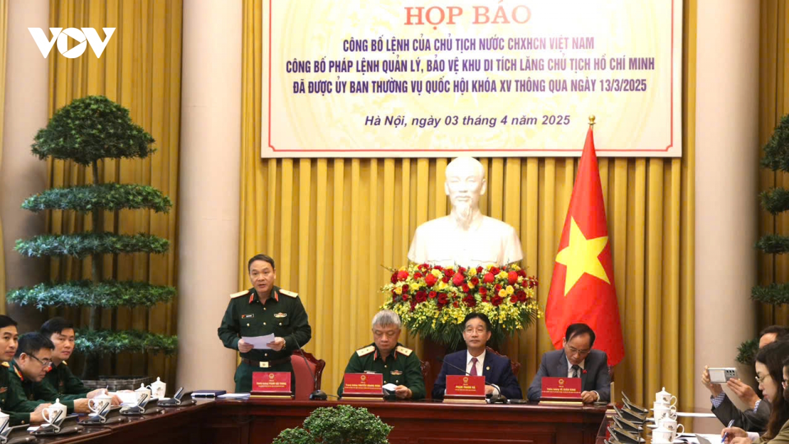 Công bố lệnh của Chủ tịch nước về pháp lệnh bảo vệ Lăng Chủ tịch Hồ Chí Minh