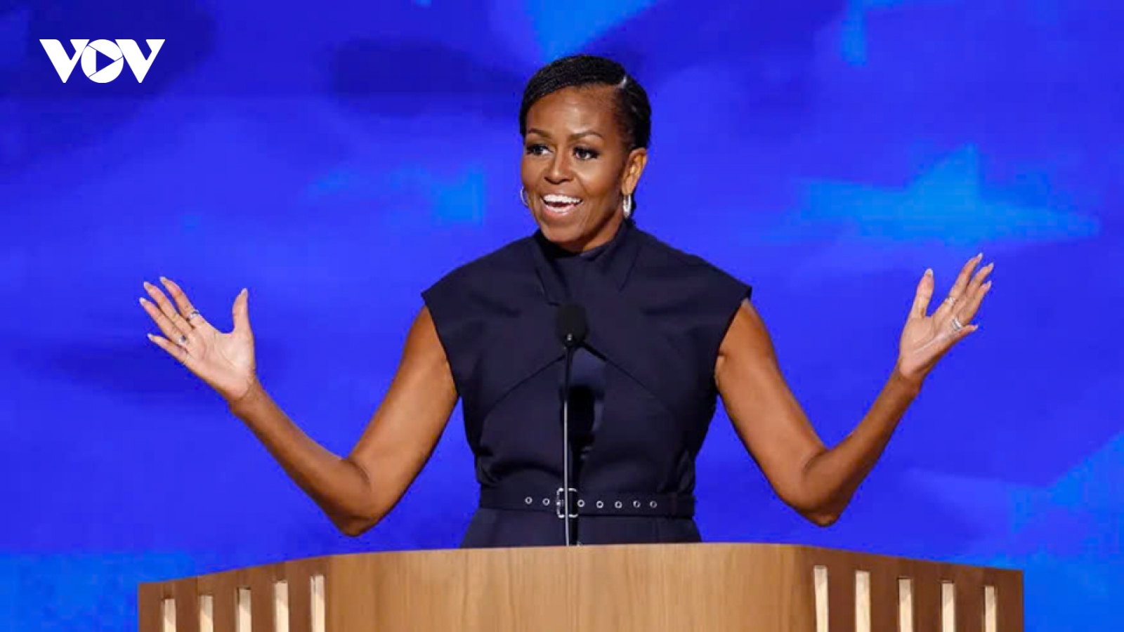 Hành trình trở thành “người phụ nữ được ngưỡng mộ nhất thế giới” của Michelle Obama