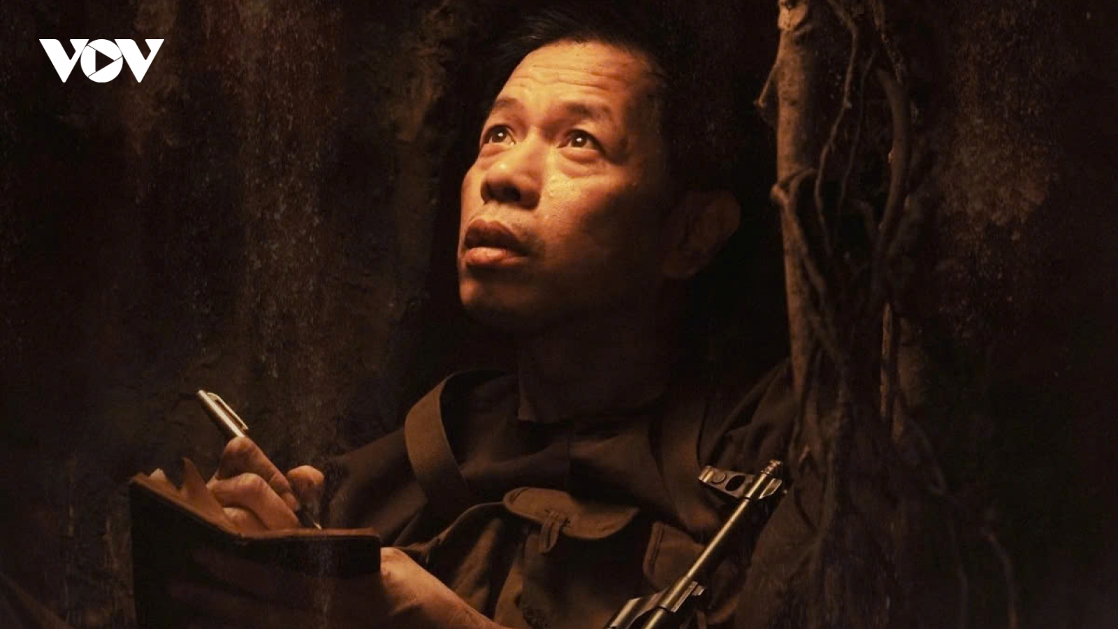 Phim "Địa đạo: Mặt trời trong bóng tối" vượt mốc doanh thu 100 tỷ đồng