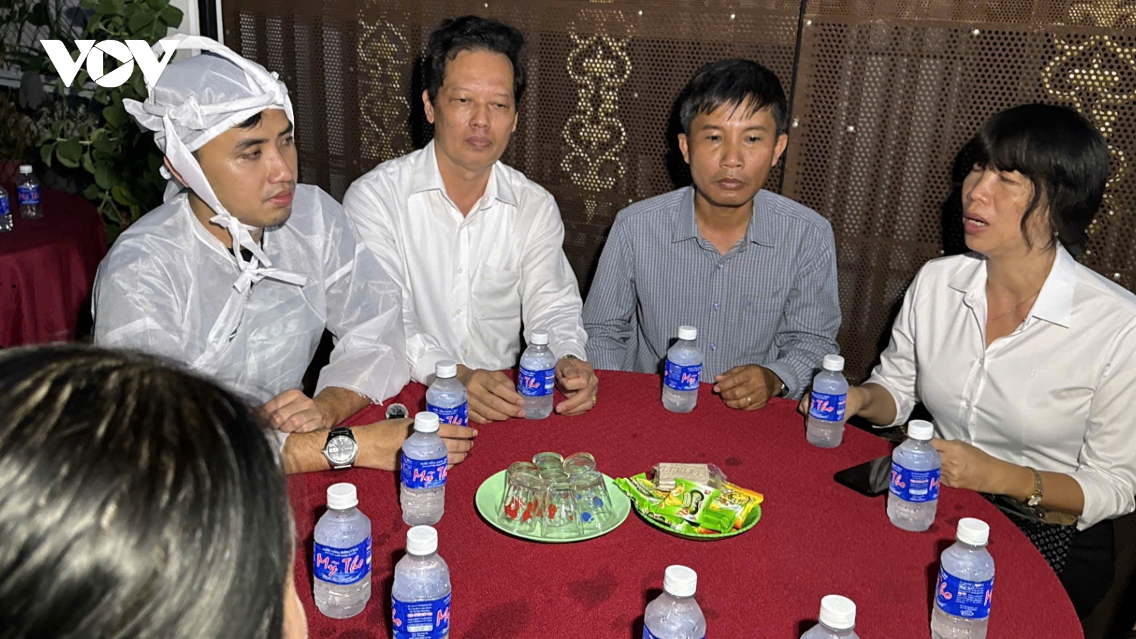 Lãnh đạo tỉnh Tiền Giang thăm hỏi gia đình có 4 người tử vong do hỏa hoạn