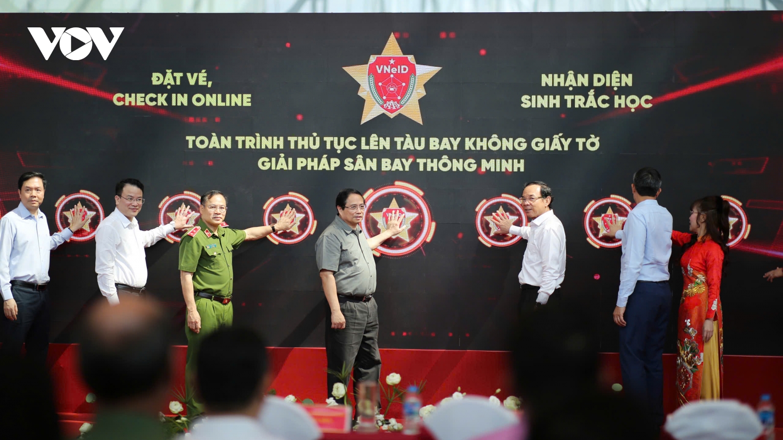 Áp dụng quy trình toàn trình đi máy bay bằng sinh trắc học tại ga T3 - Tân Sơn Nhất