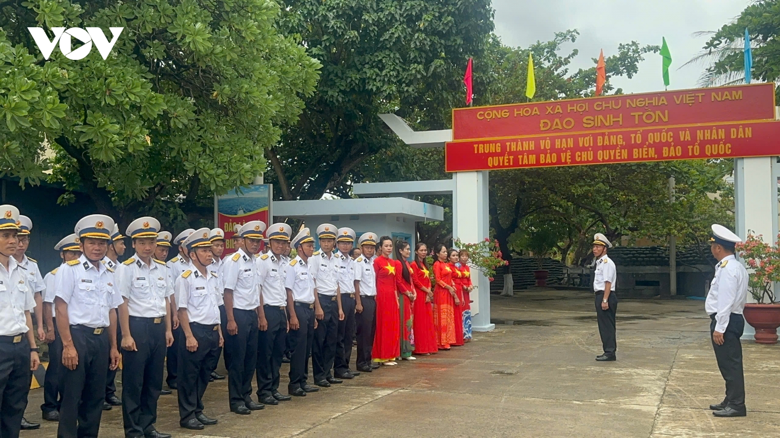 Đoàn công tác số 9 kết thúc chuyến thăm Trường Sa và Nhà giàn DK1