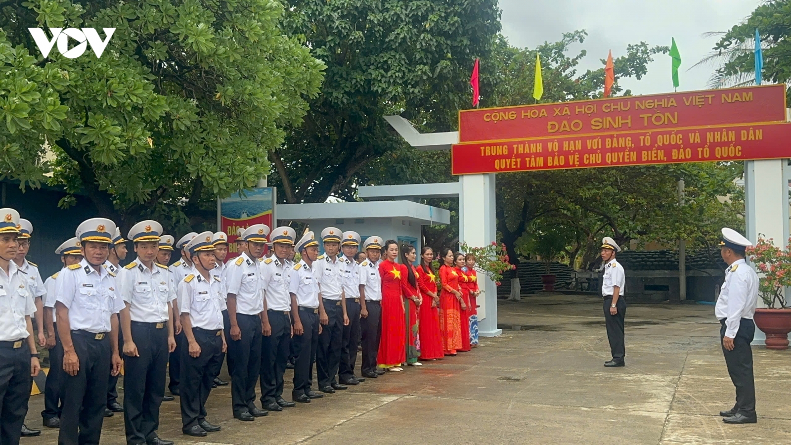 Đoàn công tác số 9 kết thúc chuyến thăm Trường Sa và Nhà giàn DK1