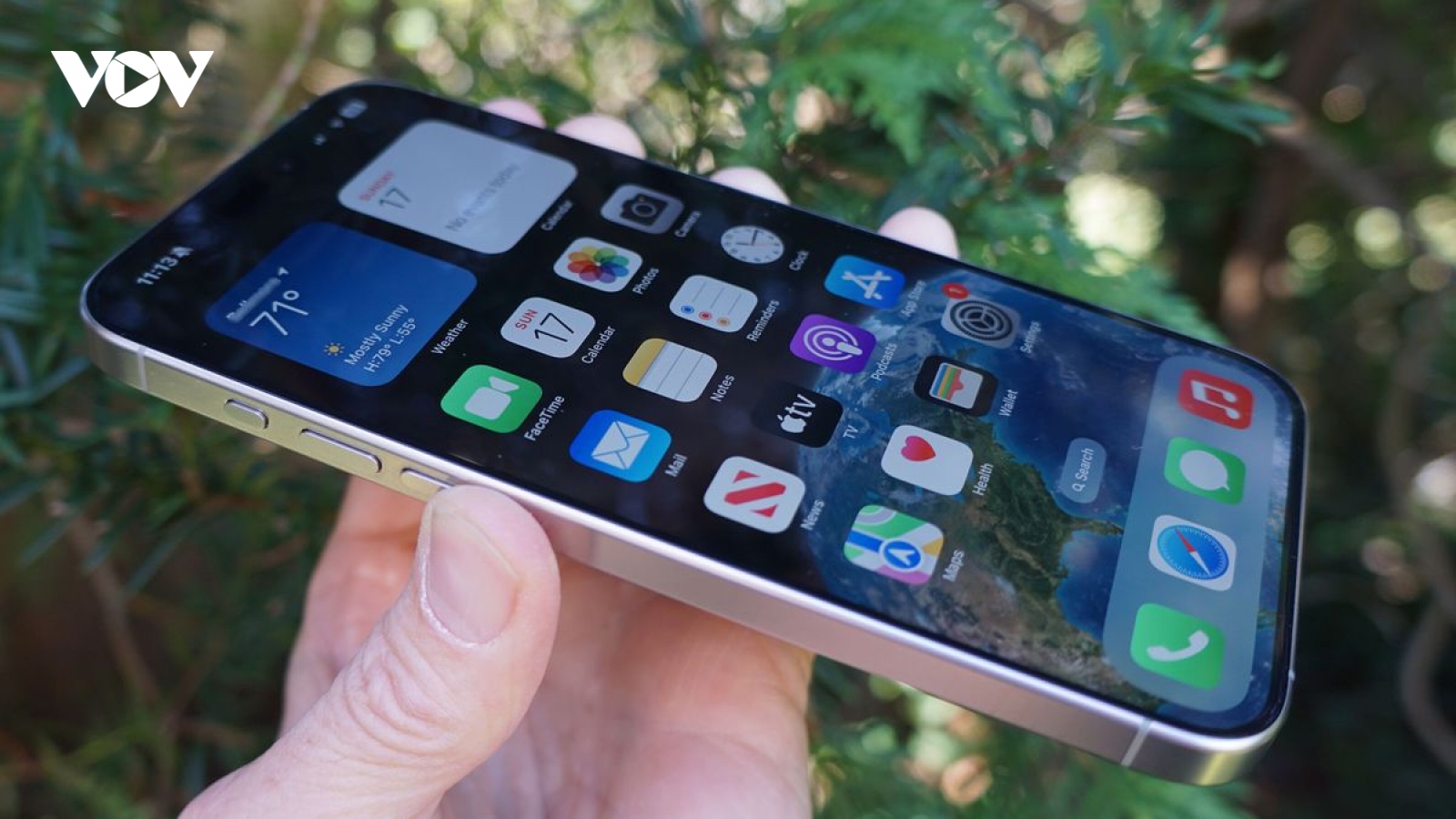 Apple khiến iPhone ngày một yếu đi để người dùng phải nâng cấp?