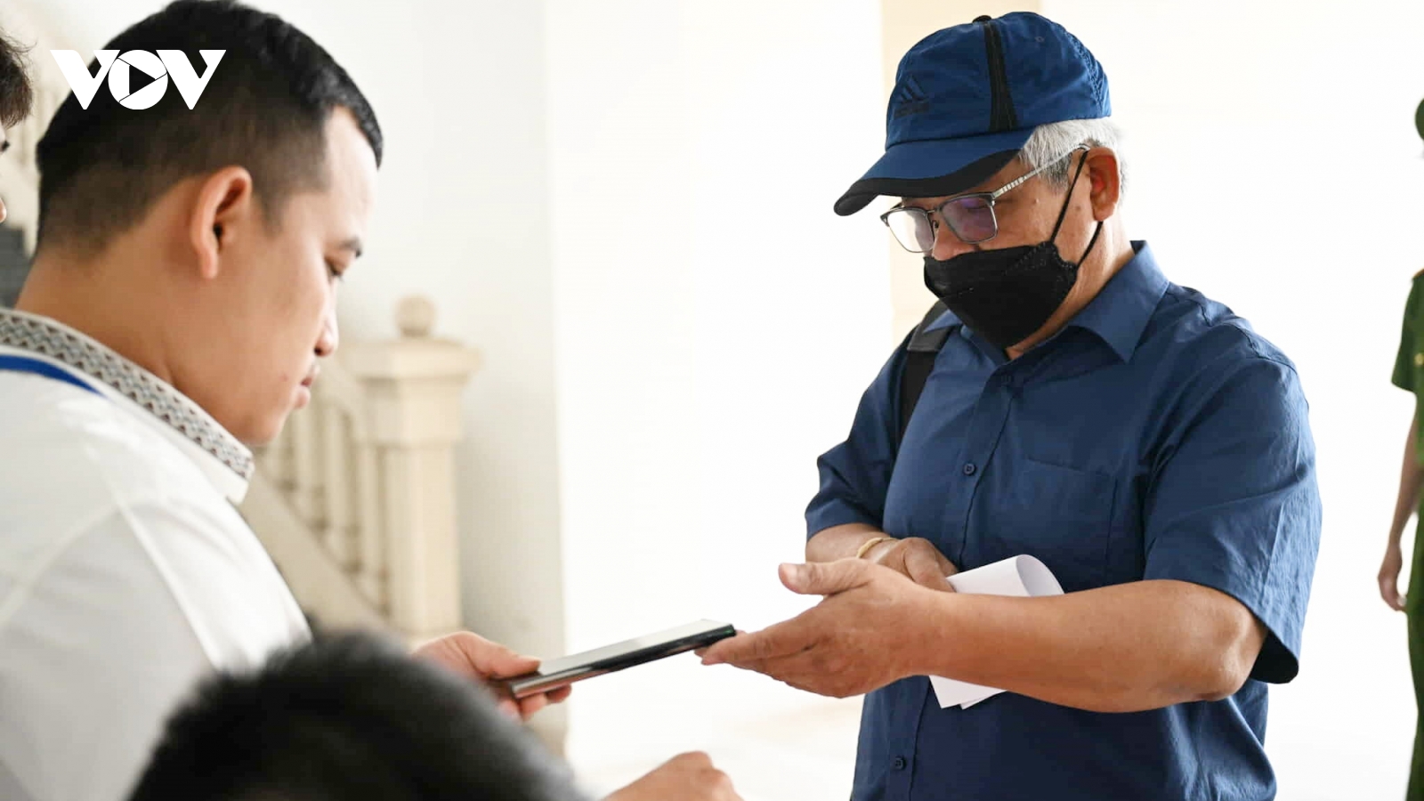 Cựu Thứ trưởng Nguyễn Linh Ngọc hầu toà liên quan vụ khai thác đất hiếm