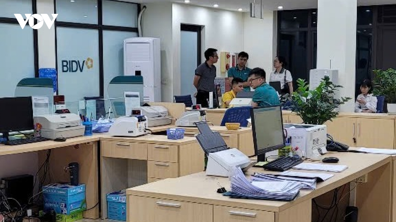 Quảng Ninh: Công an chốt chặn truy tìm kẻ cướp ngân hàng