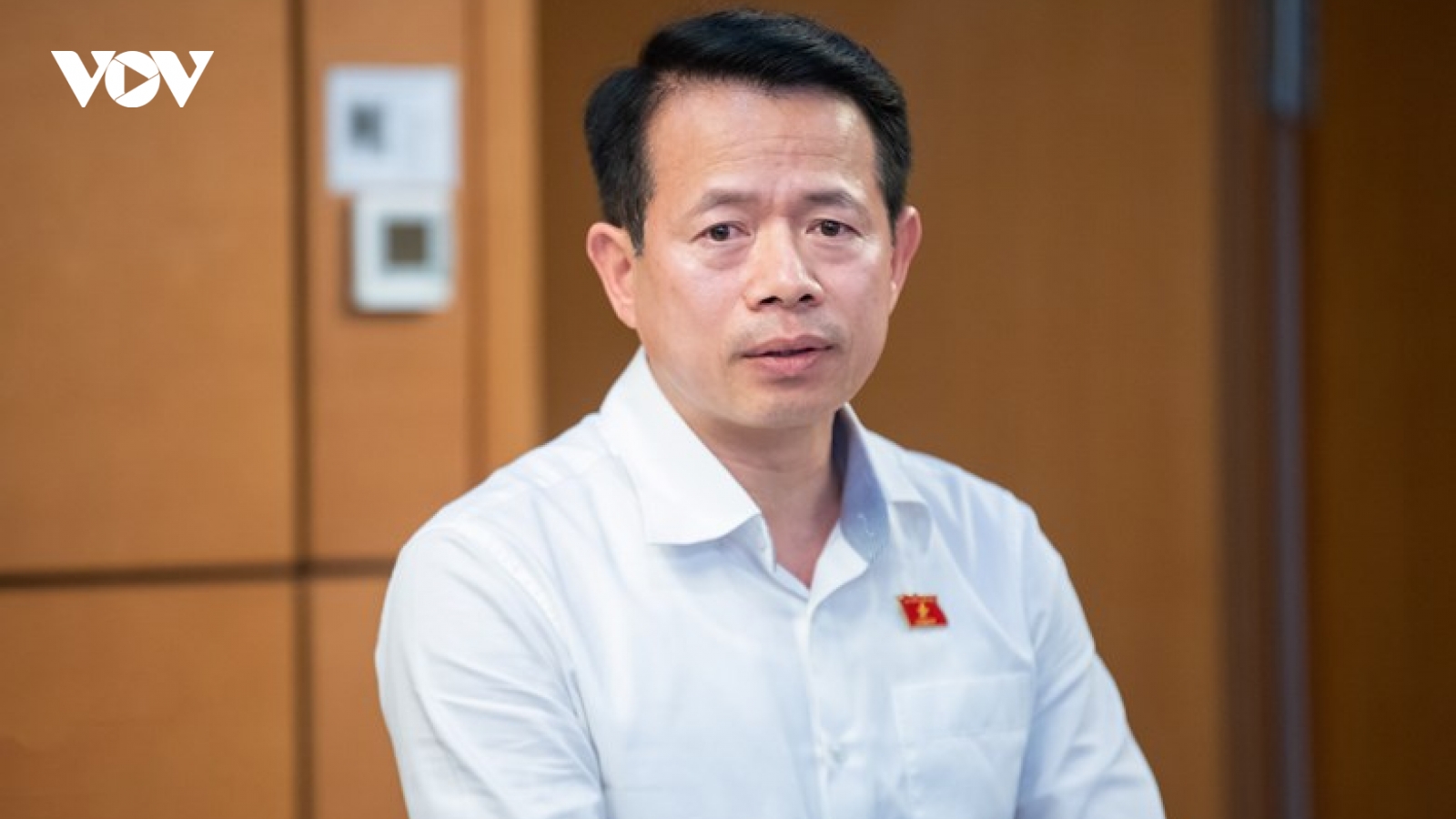 ĐBQH: “Lãnh đạo cấp xã kiêm nhiệm cơ quan chuyên môn để gần dân, sát dân”