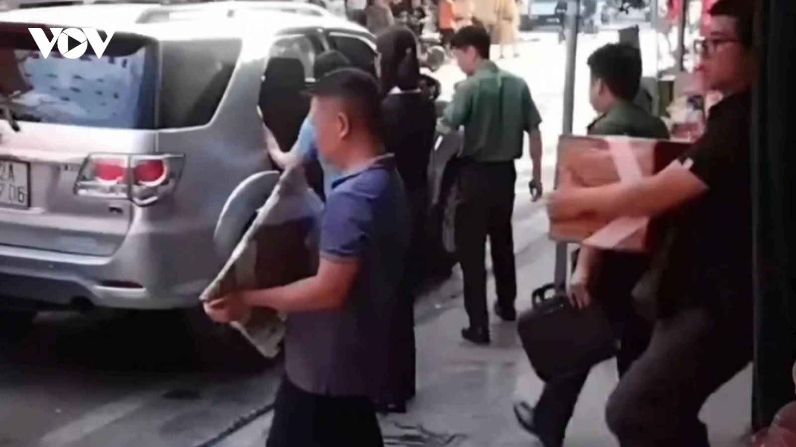 Tin nóng tổng hợp: Bắt tiktoker Lê Việt Hùng