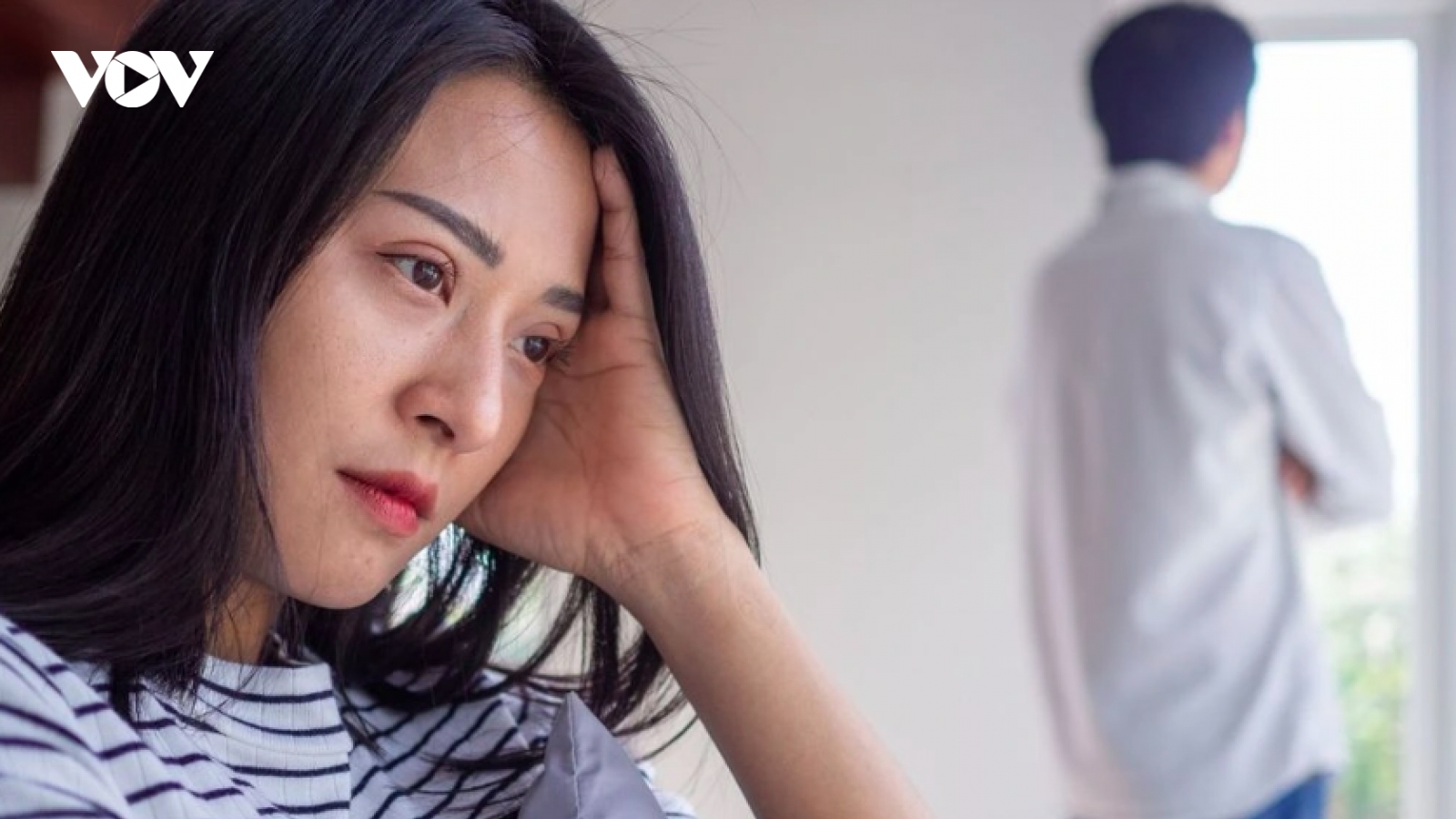 Chồng quá giỏi nên lúc nào cũng gây áp lực con phải đỗ trường chuyên