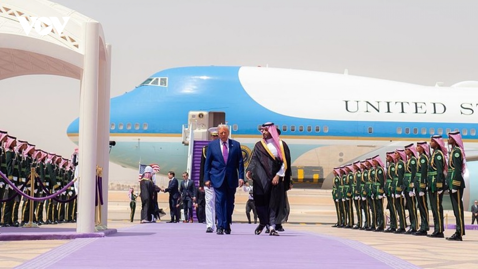 Tổng thống Trump cảnh báo đưa xuất khẩu dầu mỏ của Iran về con số 0